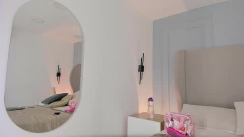 Chloe online show from 05-14-26, 12:34
