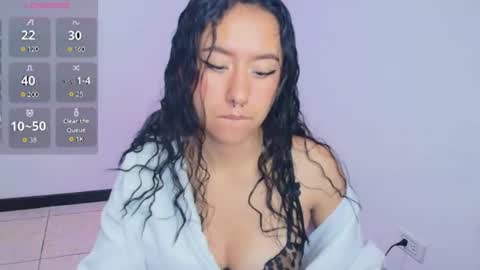 chloe_desire11 online show from 07-08-26, 11:04