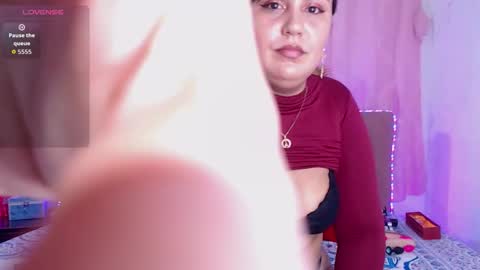 Chloe online show from 10-01-25, 12:16