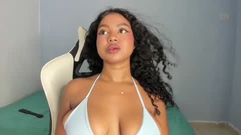 chloe online show from 12-26-24, 08:32