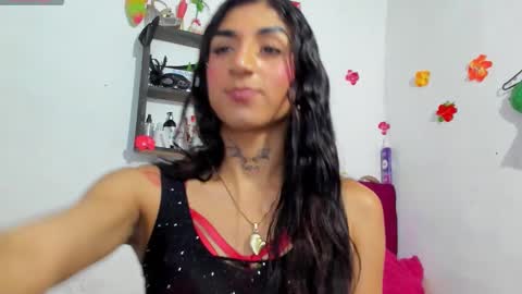 Snapshot of chloe_evanx_ chatting on 11-18-25, 03:12 Chloe Evanx online show from 11-18-25, 03:12