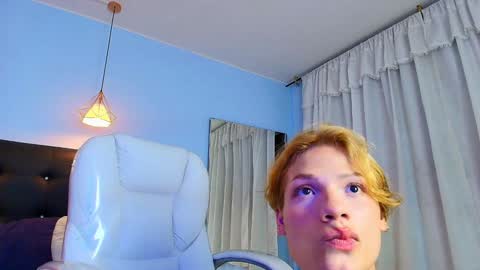 CHLOE online show from 12-13-24, 11:50