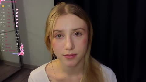 Arianaa Mourrr online show from 01-21-25, 08:30