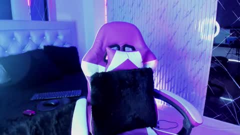 chloe_jacksonn online show from 10-04-25, 11:03