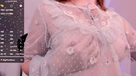 Snapshot of chloe_jeense chatting on 02-06-25, 09:00 Chloe online show from 02-06-25, 09:00