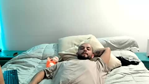 Snapshot of chloe_johnson_1 chatting on 12-08-24, 06:33 sammy online show from 12-08-24, 06:33