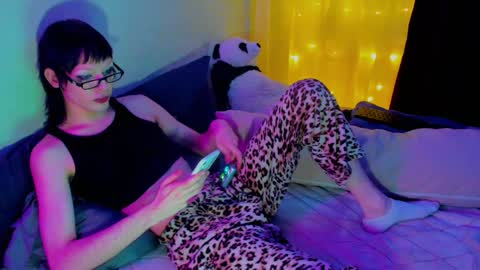 Chloe-Lorelei online show from 01-20-25, 07:46