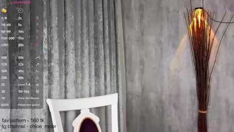 Snapshot of chloe_moor chatting on 01-29-25, 08:35 Chloe online show from 01-29-25, 08:35