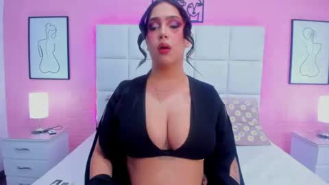 Snapshot of chloe_parker_ chatting on 07-12-26, 04:03 cloe online show from 07-12-26, 04:03
