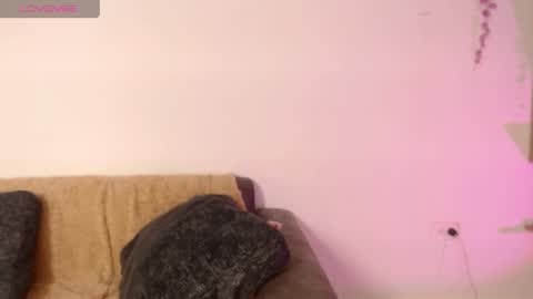 chloe_peach_ online show from 06-03-26, 12:41