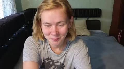 Mila online show from 08-10-26, 06:50