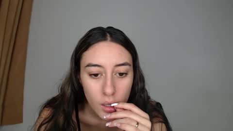 Chloe  online show from 09-19-25, 10:21