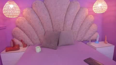   online show from 02-15-25, 07:28