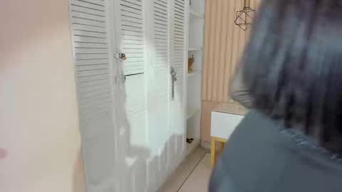   online show from 09-11-25, 05:02