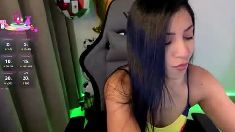 Snapshot of chloebum_ chatting on 06-23-26, 10:57 Chloe online show from 06-23-26, 10:57
