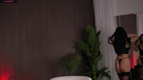 chloedevinex online show from 10-09-25, 04:43