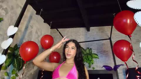 Snapshot of chloee_adams_ chatting on 02-10-26, 12:42 Chloe online show from 02-10-26, 12:42