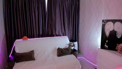 Snapshot of chloeees420 chatting on 09-24-25, 01:14 Chloe online show from 09-24-25, 01:14