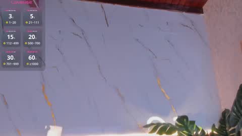 Snapshot of chloeemonroee_ chatting on 12-02-25, 11:37 Chloee online show from 12-02-25, 11:37