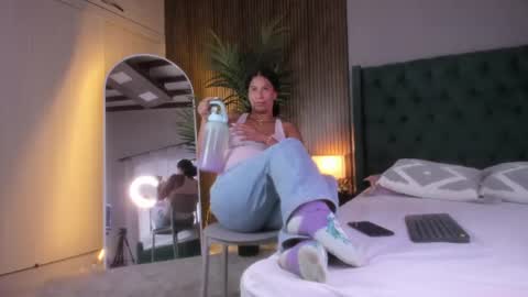 Snapshot of chloefixxx chatting on 06-22-26, 08:50 Chloe fixxx online show from 06-22-26, 08:50