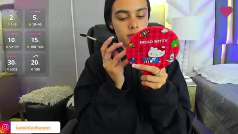  Chloe Harper  online show from 12-22-25, 11:40