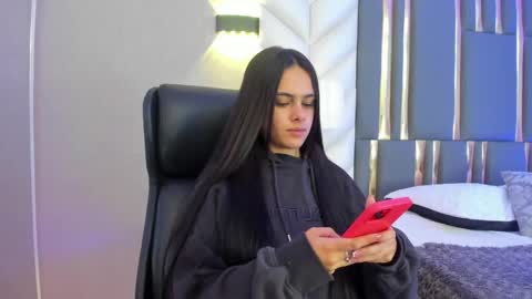  Chloe Harper  online show from 05-23-26, 11:47
