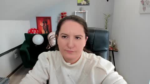 Snapshot of chloehottie chatting on 02-14-25, 11:10 chloehottie online show from 02-14-25, 11:10