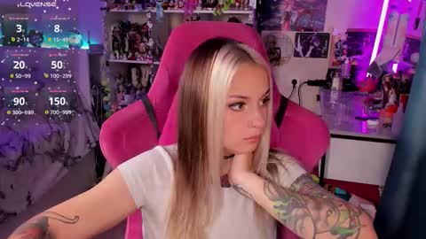 ChloeKohaku online show from 09-15-25, 03:06