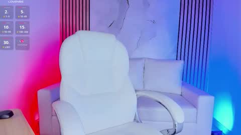 Chloe  online show from 12-17-25, 03:51