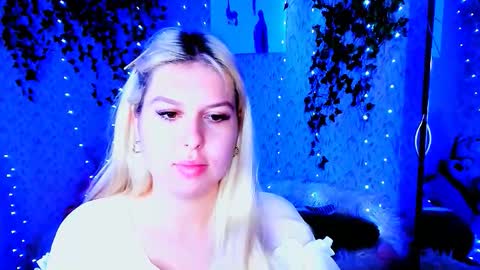 Snapshot of chloericci chatting on 11-15-25, 02:57 ChloeRicci online show from 11-15-25, 02:57