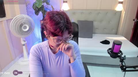 Snapshot of chloerossee chatting on 01-03-25, 07:16 Chloe rosse online show from 01-03-25, 07:16