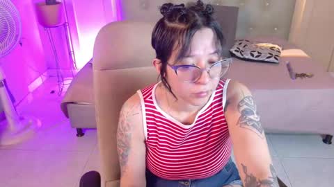 Snapshot of chloerossee chatting on 09-13-25, 10:31 Chloe rosse online show from 09-13-25, 10:31