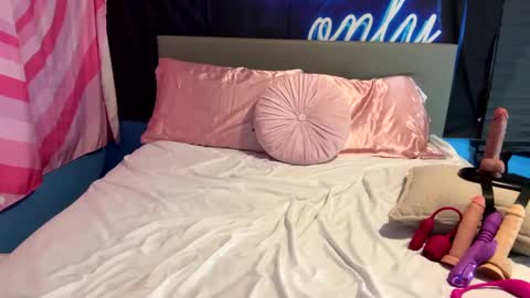 Chloes Big Boobs online show from 12-09-24, 06:12