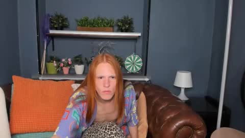 Chloe online show from 09-21-25, 11:45