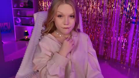 ChloeWight online show from 03-09-26, 01:37