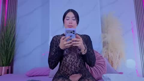 Chlooe online show from 04-27-26, 02:09