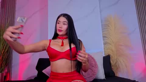Snapshot of chlooee_ chatting on 07-15-26, 02:06 Chlooe online show from 07-15-26, 02:06
