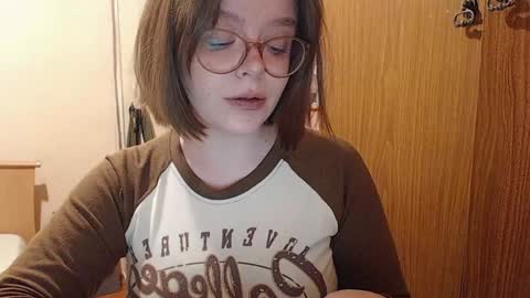 Snapshot of chmiri chatting on 12-28-24, 06:18 chmiri online show from 12-28-24, 06:18