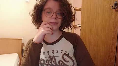 Snapshot of chmiri chatting on 02-09-25, 09:26 chmiri online show from 02-09-25, 09:26