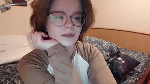 Snapshot of chmiri chatting on 11-11-25, 12:49 chmiri online show from 11-11-25, 12:49