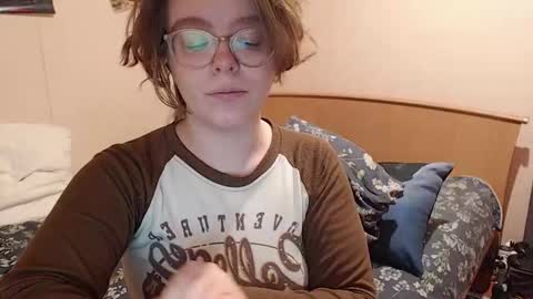 Snapshot of chmiri chatting on 11-12-25, 12:16 chmiri online show from 11-12-25, 12:16