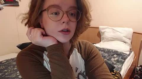 Snapshot of chmiri chatting on 11-23-25, 12:05 chmiri online show from 11-23-25, 12:05