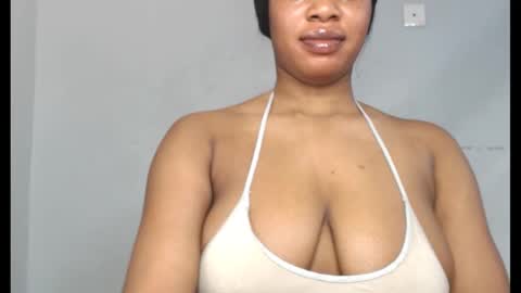 Snapshot of choco_chocox chatting on 10-01-25, 07:36 ESTHER online show from 10-01-25, 07:36