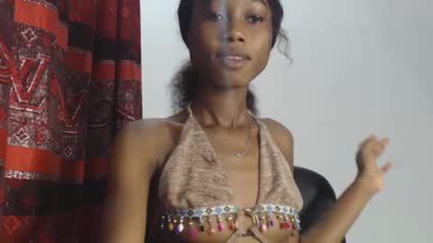 choco_petitqueen online show from 12-25-24, 06:52