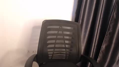 zi online show from 10-12-25, 05:39