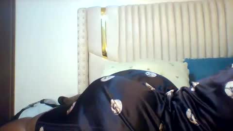 Snapshot of chocobabe002 chatting on 06-11-26, 02:53 chocobabe002 online show from 06-11-26, 02:53