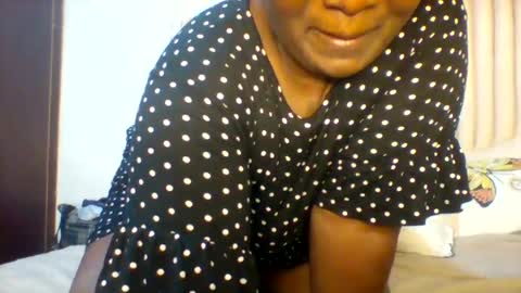 Snapshot of chocobabe002 chatting on 06-23-26, 05:33 chocobabe002 online show from 06-23-26, 05:33