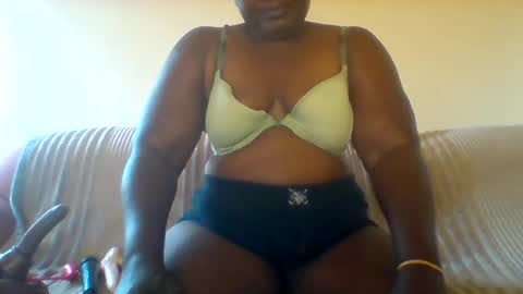 Snapshot of chocobabe002 chatting on 07-07-26, 09:57 chocobabe002 online show from 07-07-26, 09:57