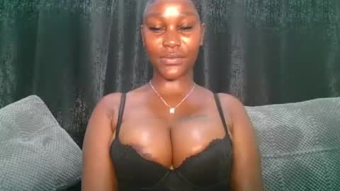 Snapshot of chocolate_divaa chatting on 05-16-26, 06:10 chocolate_divaa online show from 05-16-26, 06:10