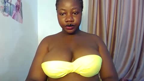 chocolateassgirl61 online show from 01-15-26, 09:14